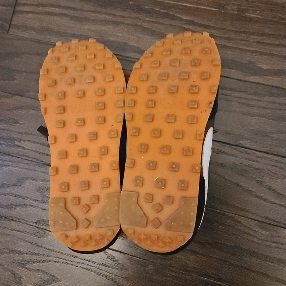 Nike Daybreak Shoes - Picture 4 of 7